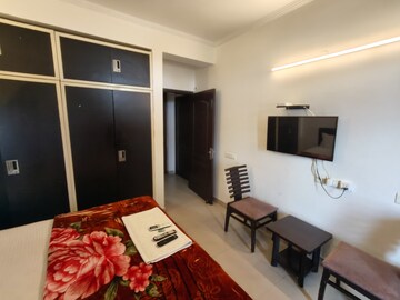 Bedroom in 4 BHK Apartment at City Heights, Sector 39 – for Rent