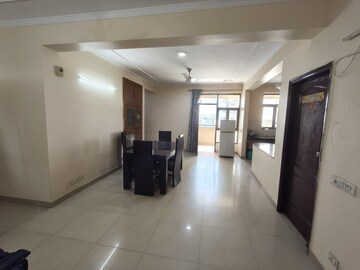 Living Room in 4 BHK Apartment at City Heights, Sector 39 – for Rent