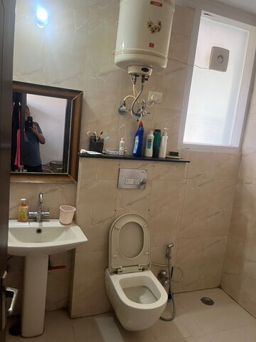 Bathroom in 3 BHK Builder Floor at Sector 40 – for Rent