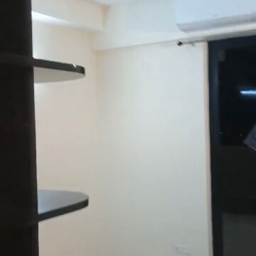 Room in 3 BHK Apartment at M3M Skywalk, Southern Peripheral Road – for Rent