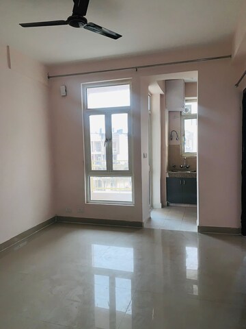 Room in 1 BHK Apartment at Supertech Ecovillage I, Sector 1 Greater Noida – for Rent