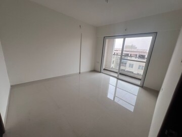 Room in 3 BHK Apartment at Rohan Mithila, Viman Nagar – for Rent