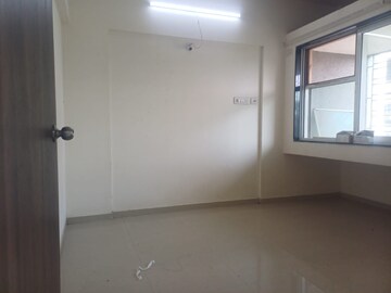 Room in 1 BHK Apartment at Godrej Nest Kandivali, Kandivali East – for Rent