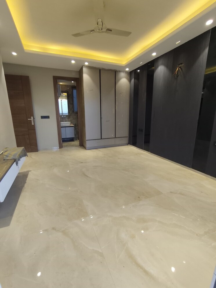 Room, kohli-one-malibu-town 3 Bedroom 240 Sq.Yd. Builder Floor In Sector 47 Gurgaon 8664260