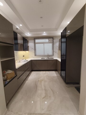 Kitchen in 3 BHK Builder Floor at Kohli One Malibu Town, Sector 47 – for Sale