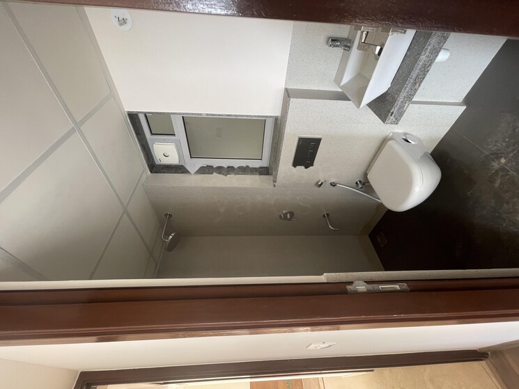 Attached Bathroom, godrej-emerald 1.5 Bedroom 550 Sq.Ft. Apartment In Ghodbunder Road Thane 8664343