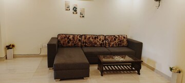 Living Room in 3 BHK Builder Floor at Ansal Sushant Lok I, Sector 43 – for Rent