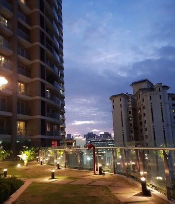 2 BHK Apartment For Rent in Lodha Fiorenza, Goregaon East