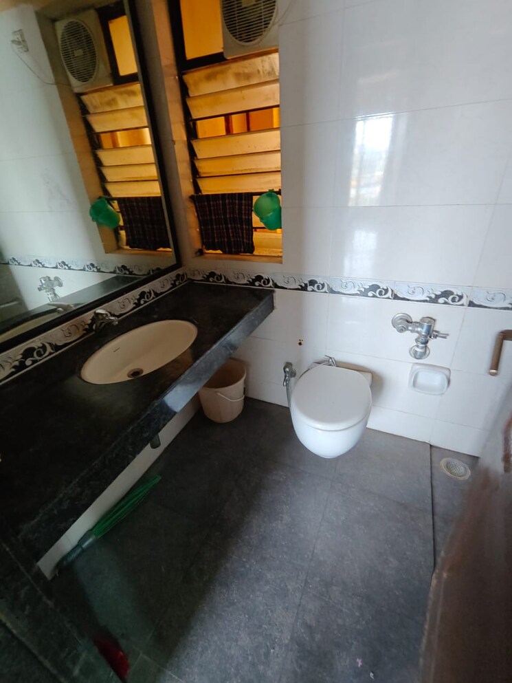 Attached Bathroom, k-raheja-heights 3 Bedroom 1375 Sq.Ft. Apartment In Malad East Mumbai 8664438