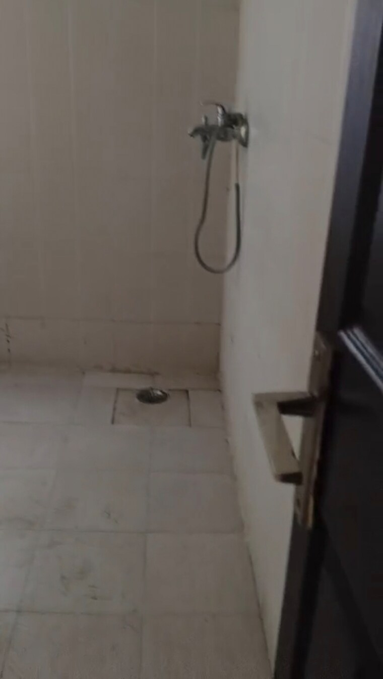Bathroom, ajnara-gen-x 4 Bedroom 2250 Sq.Ft. Apartment In Dundahera Ghaziabad 8664532