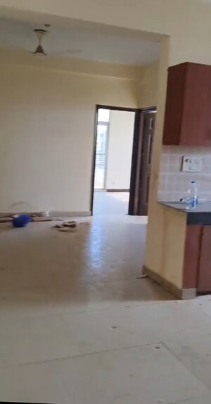 Room in 4 BHK Apartment at Ajnara Gen X, Dundahera – for Sale