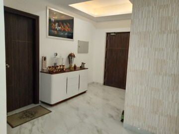 Room in 3.5 BHK Apartment at Dhillon Burj One, Lohgarh – for Rent