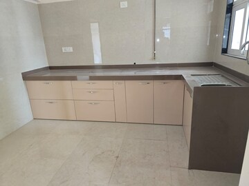 2 BHK Apartment For Rent in Je and Vee Vrindavan, Malad East