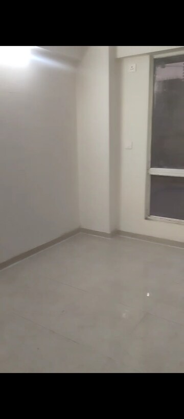 Room in 2 BHK Apartment at Signature The Millennia 2, Sector 37d – for Rent