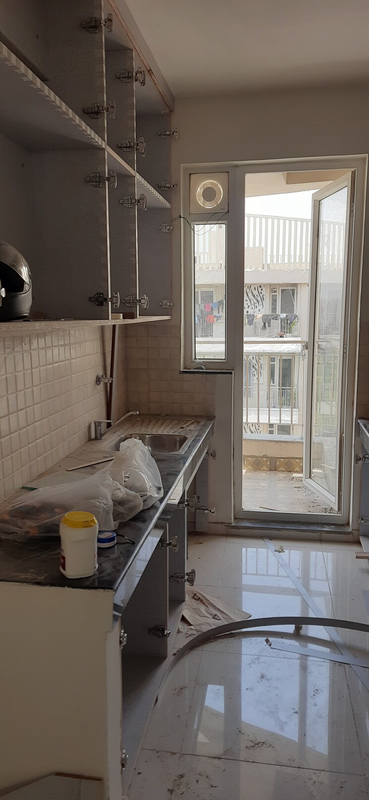 Kitchen, bptp-discovery-park 3 Bedroom 925 Sq.Ft. Apartment In Sector 80 Faridabad 8664519