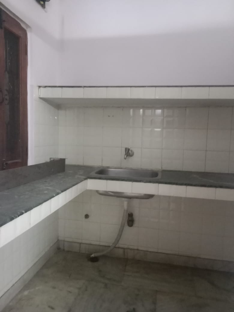 1 RkApartment For Rent in RWA Qutab Enclave