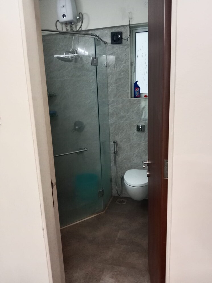 Bathroom, vtp-solitaire 2 Bedroom 761 Sq.Ft. Apartment In Baner Pune 8664529