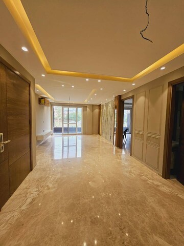Room in 3.5 BHK Builder Floor at Kohli One Malibu Town, Sector 47 – for Sale