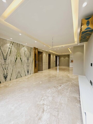 Room in 3.5 BHK Builder Floor at Kohli One Malibu Town, Sector 47 – for Sale