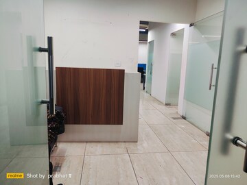  Office Space For Rent in Logix Park, Sector 16