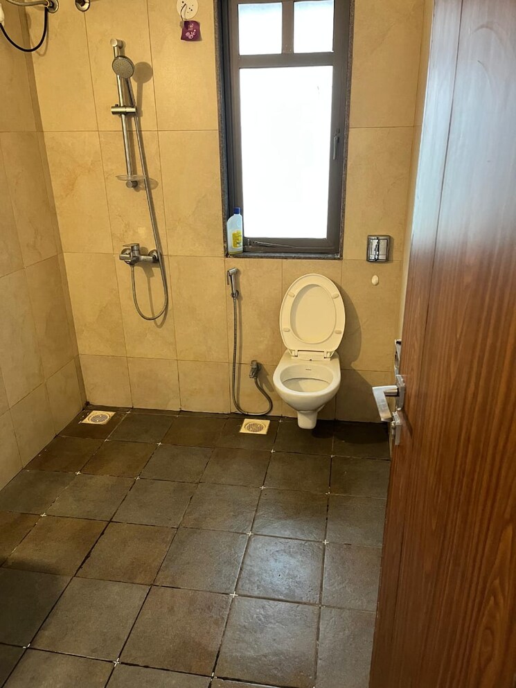 Bathroom, skyi-songbirds 2.5 Bedroom 1300 Sq.Ft. Apartment In Bavdhan Pune 8664570