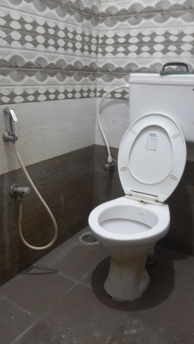 Bathroom, rt nagar 2 Bedroom 850 Sq.Ft. Independent House In Rt Nagar Bangalore 8664543