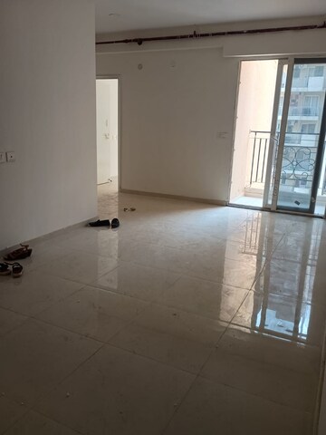 Room in 2 BHK Apartment at Signature The Millennia 2, Sector 37d – for Rent