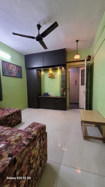 Bedroom in 1 BHK Apartment at Evershine CHS Malad, Malad West – for Rent