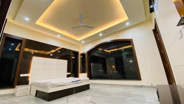 Furnished Amenities in 3 BHK Builder Floor at Aerocity – for Rent