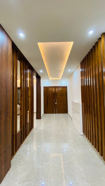 3 BHK Builder Floor For Rent in Aerocity