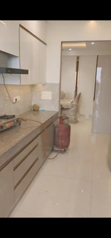 3 BHK Apartment For Rent in Omaxe Royal Residency Faridabad, Sector 79