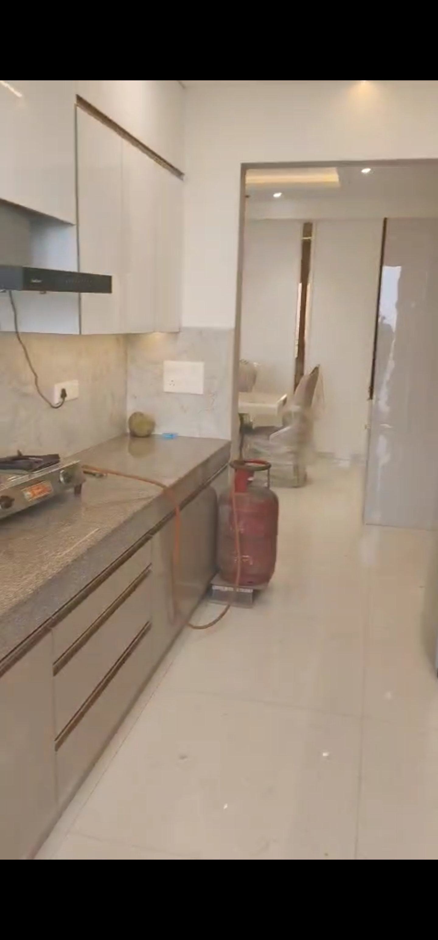 3 BHK Apartment For Rent in Omaxe Royal Residency Faridabad