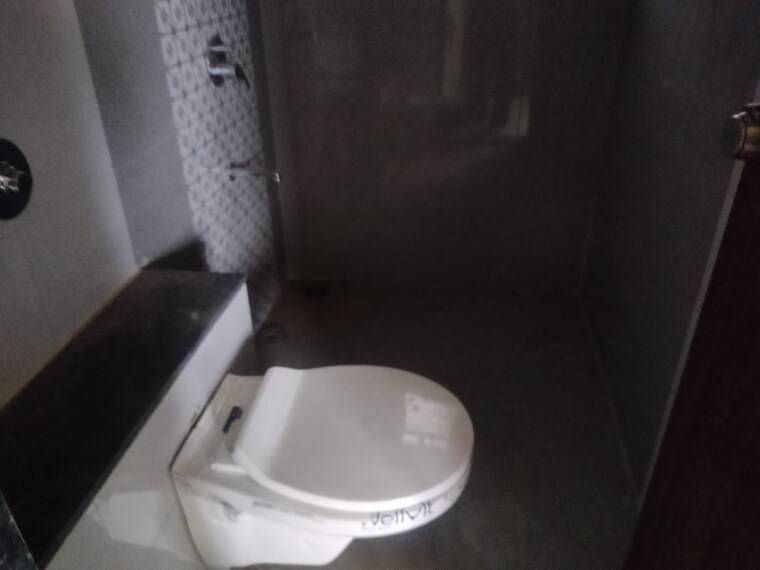 Bathroom, parklane-lifeseasons 2 Bedroom 900 Sq.Ft. Apartment In Dhanori Pune 8664694