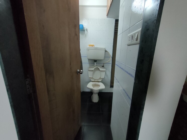 Bathroom, charkop-silver-presidency 1 Bedroom 610 Sq.Ft. Apartment In Kandivali West Mumbai 8664824