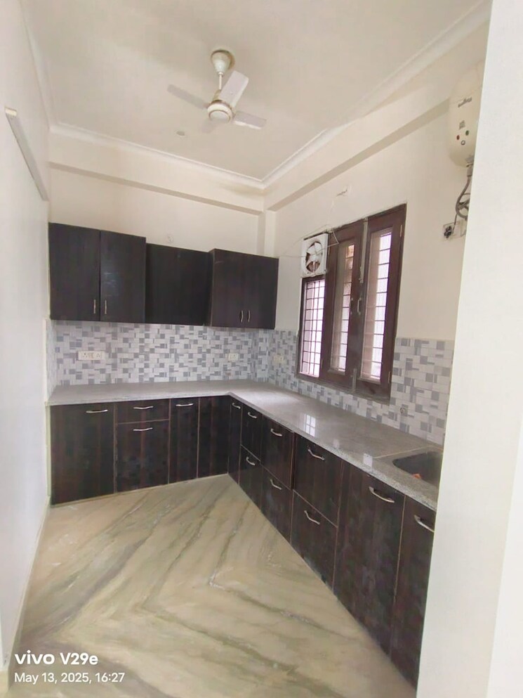 Kitchen, hong-kong-bazaar 3 Bedroom 204 Sq.Yd. Builder Floor In Sector 57 Gurgaon 8664853