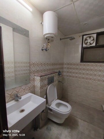 Bathroom in 3 BHK Builder Floor at Hong Kong Bazaar, Sector 57 – for Rent