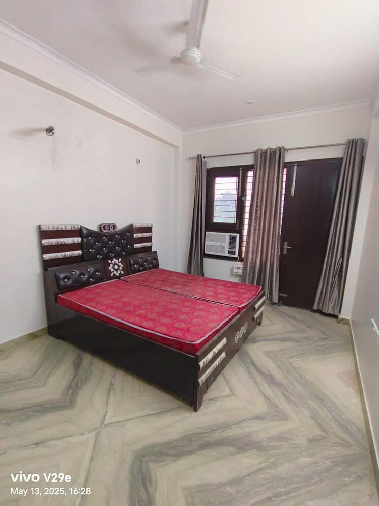 Bedroom, hong-kong-bazaar 3 Bedroom 204 Sq.Yd. Builder Floor In Sector 57 Gurgaon 8664853
