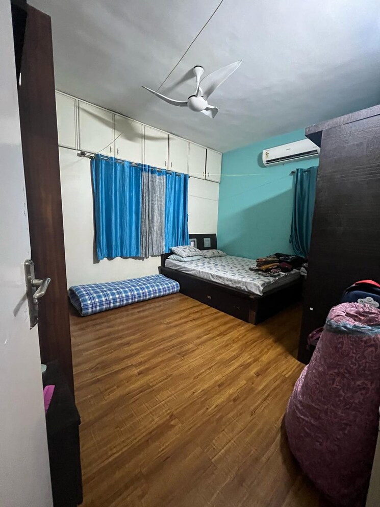 Bedroom, model colony 1 Bedroom 670 Sq.Ft. Apartment In Model Colony Pune 8664867