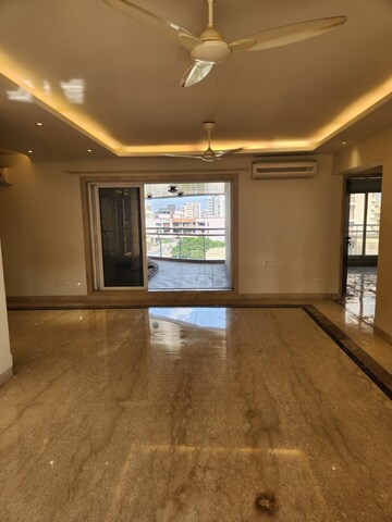 6 BHK Apartment For Sale in Evershine Jewel, Khar West
