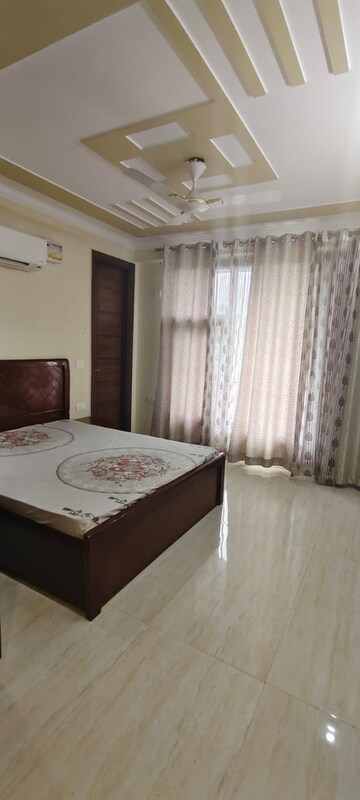 Bedroom in 3 BHK Builder Floor at Gupta Awas, Sushant Lok I – for Rent