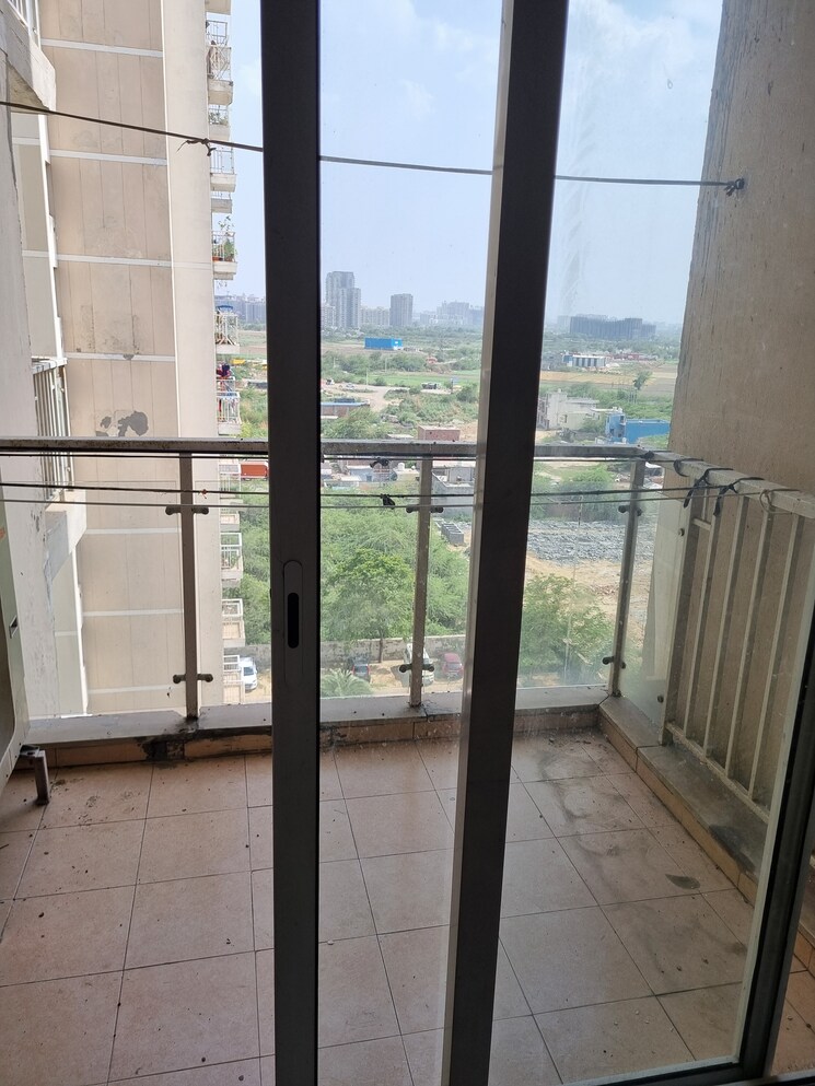 Balcony, experion-the-heart-song 2 Bedroom 1283 Sq.Ft. Apartment In Sector 108 Gurgaon 8664935