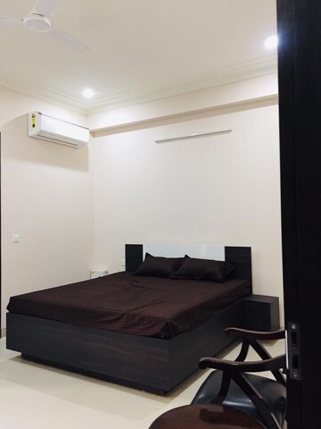 Bedroom in 1 BHK Builder Floor at Ansal Sushant Apartments, Sushant Lok I – for Rent