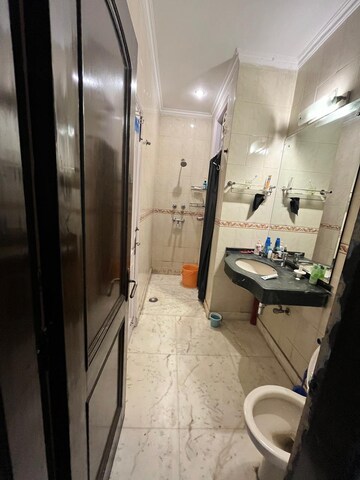 Bathroom in 3 BHK Builder Floor at Sector 26 – for Rent