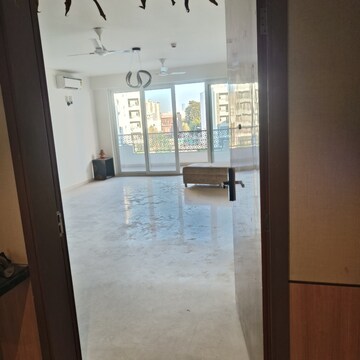 Living Room in 4 BHK Apartment at DLF Alameda Independent Floors, Sector 73 – for Rent