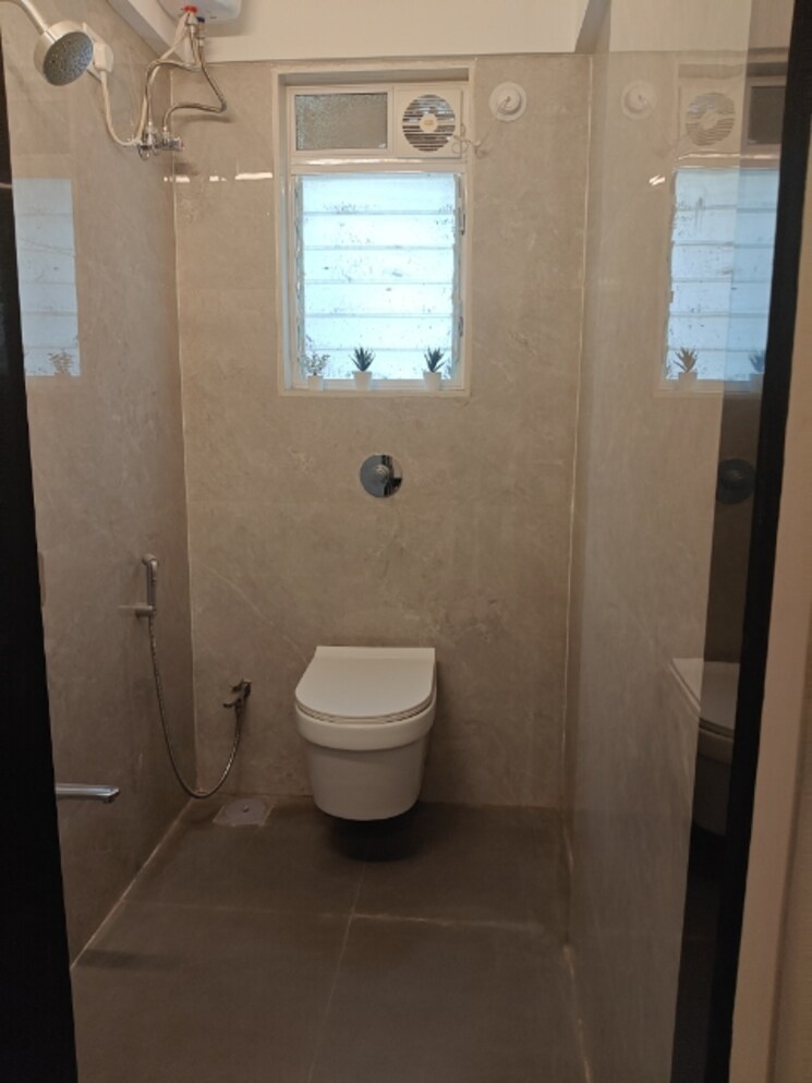 Bathroom, mohite-mrugank 1 Bedroom 445 Sq.Ft. Apartment In Chembur Mumbai 8664985