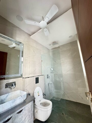 Bathroom in 3 BHK Apartment at Dlf Phase iv – for Rent