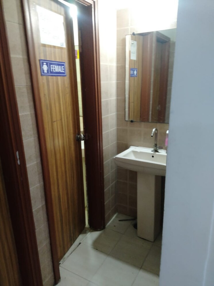 undefined, sector 2 Commercial Office Space 500 Sq.Ft. In Sector 2 Noida 8665005