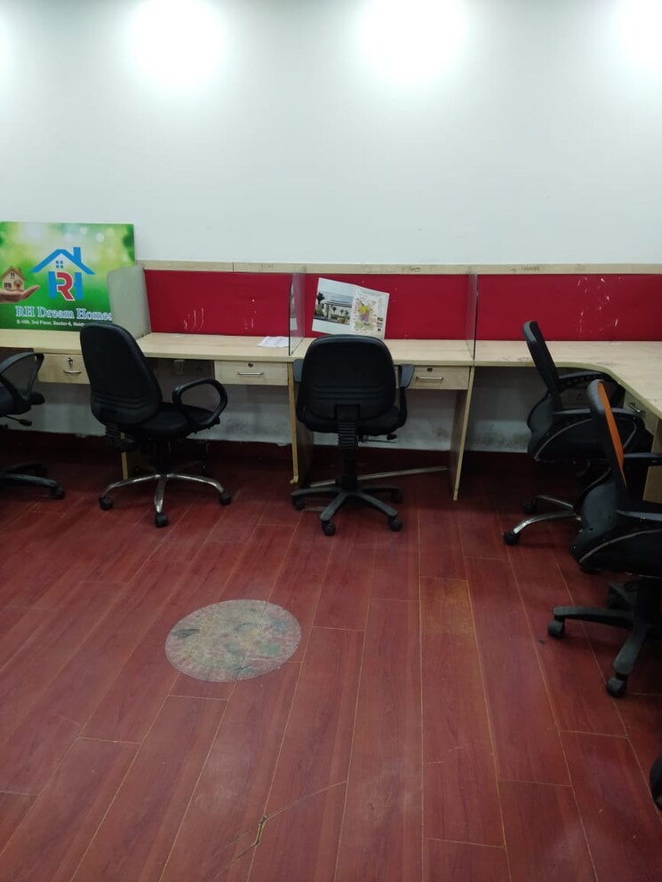 Team Area, sector 2 Commercial Office Space 500 Sq.Ft. In Sector 2 Noida 8665005