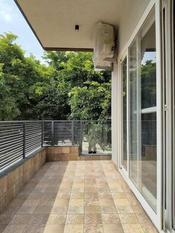 Balcony in 3 BHK Builder Floor at DLF Cyber SEZ, Sector 24 – for Rent