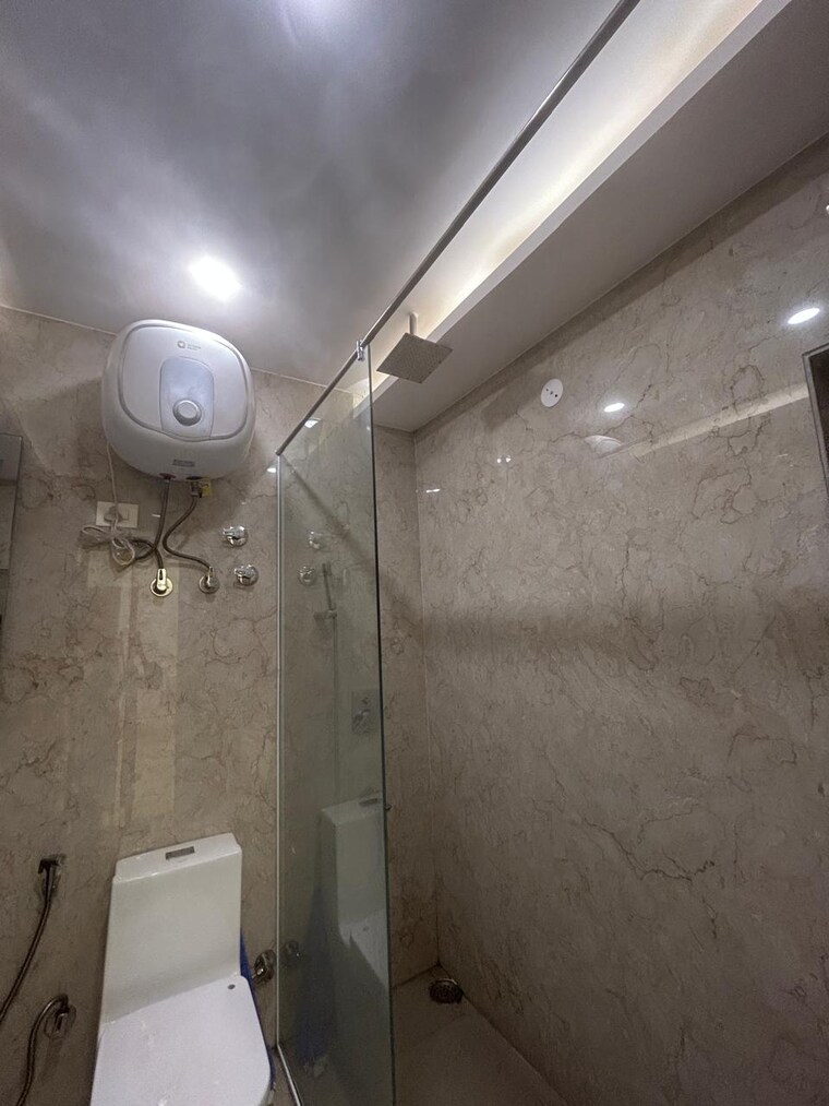 Bathroom, rps-auria 3.5 Bedroom 1975 Sq.Ft. Apartment In Sector 88 Faridabad 8665136